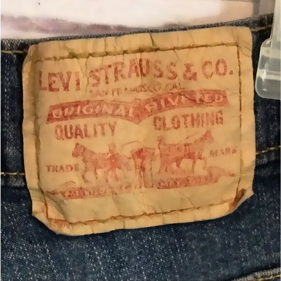 "Levi's" woman's jeans   - Picture 5 of 8